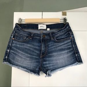 BKE Stella mid rise shorts 27